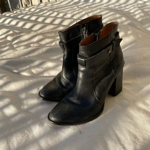 Madewell black leather booties